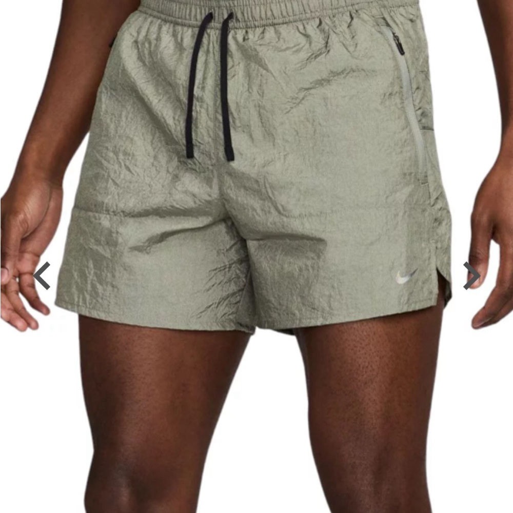 Nike Dri-Fit Stucco 5” Running Shorts